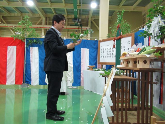 四国支店にて新倉庫完成、竣工式をとりおこないました。 | ニュース